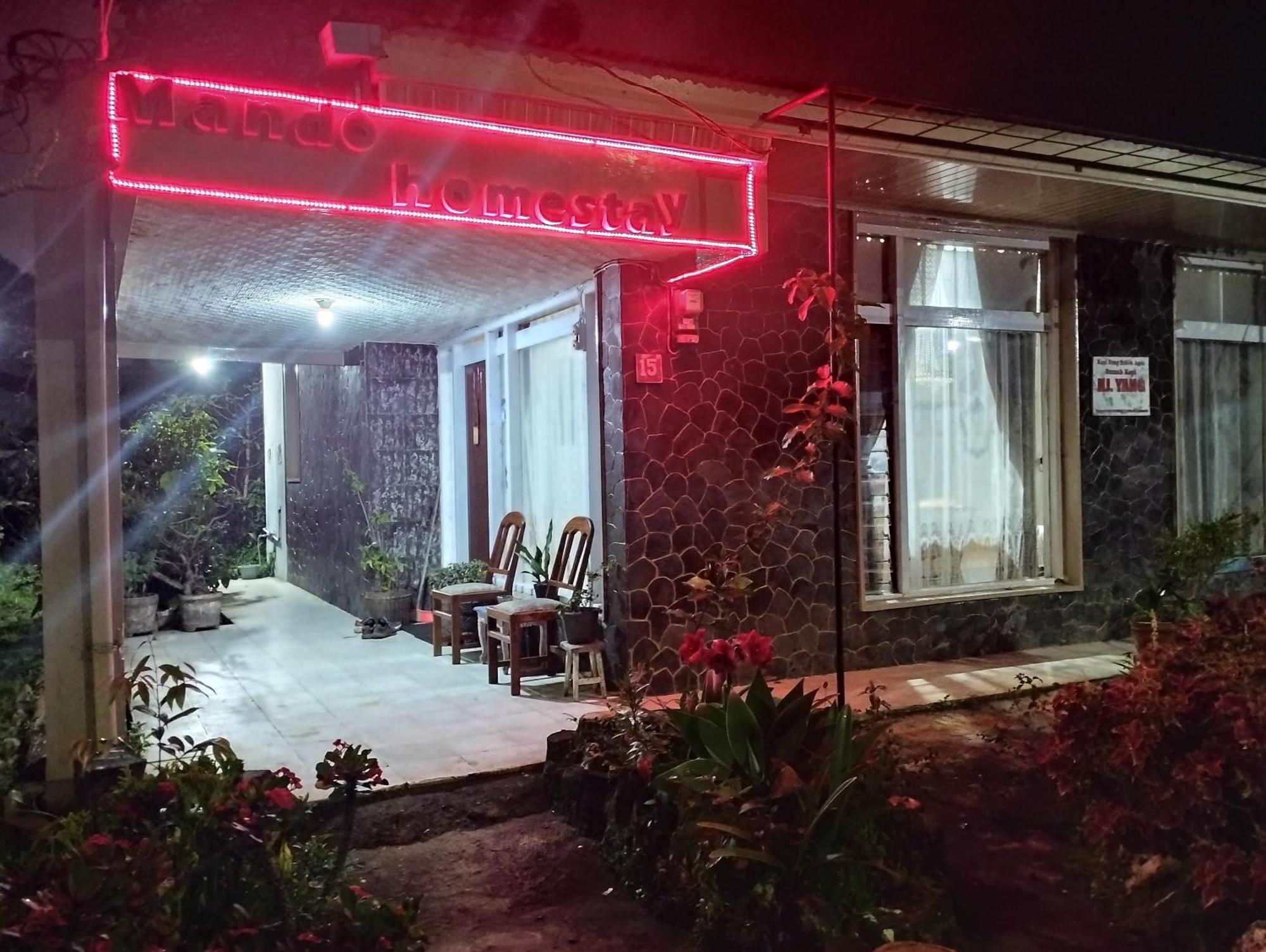 Mando Homestay III Bukittinggi Extérieur photo
